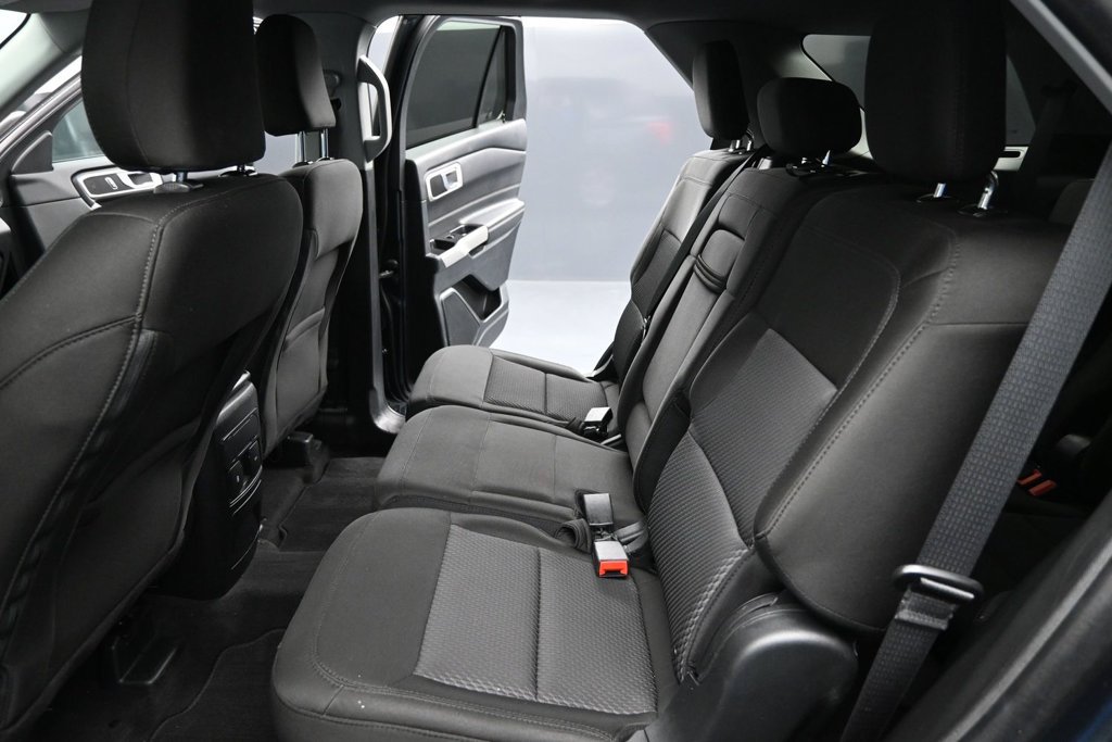 Certified 2023 Ford Explorer XLT RWD image 18