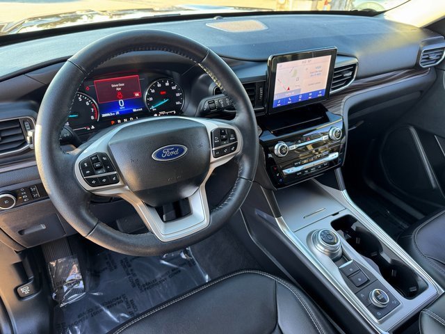 Certified 2023 Ford Explorer Limited w/ Equipment Group 301A image 10