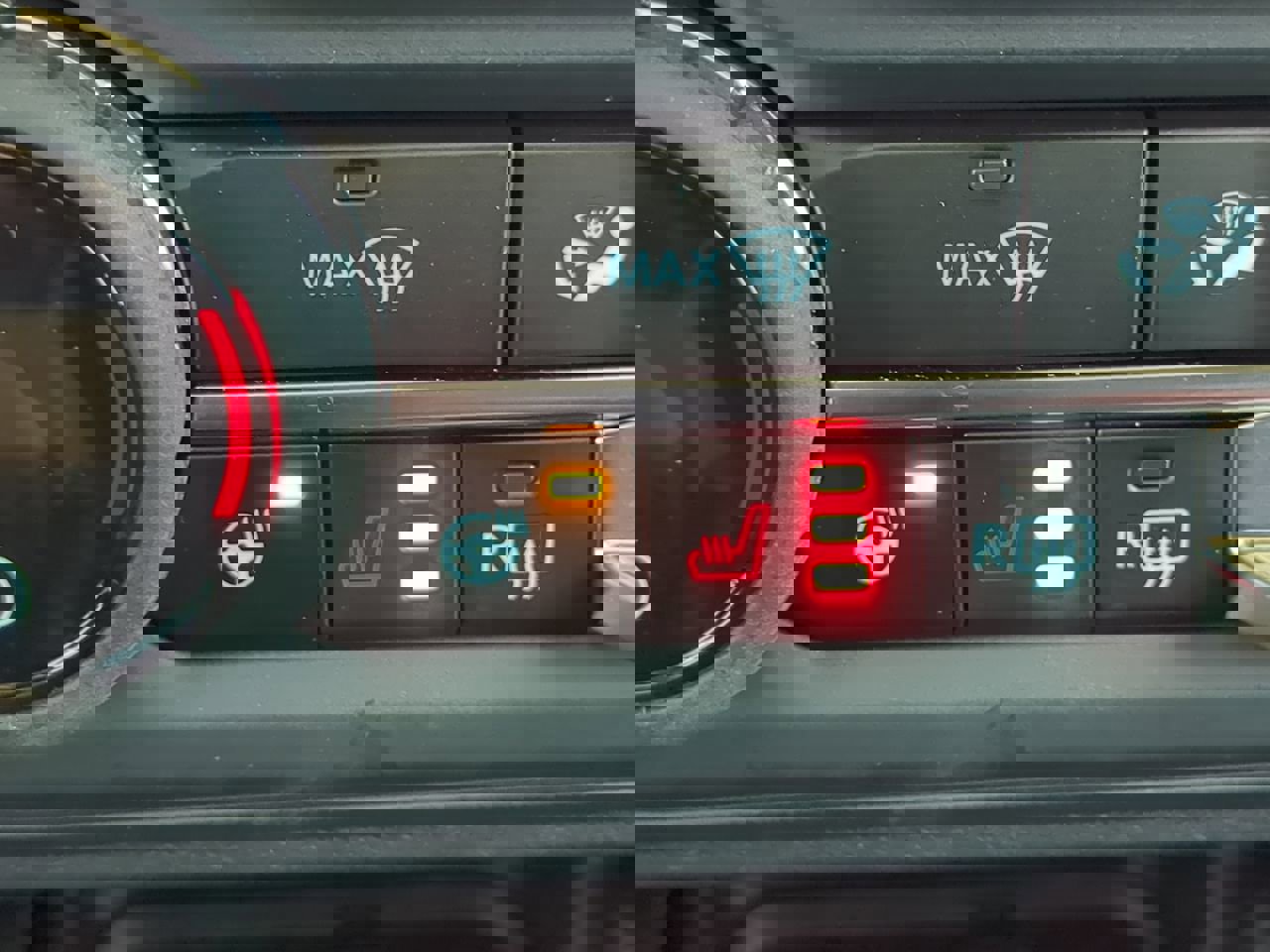 Certified 2025 Ford Bronco Badlands image 21