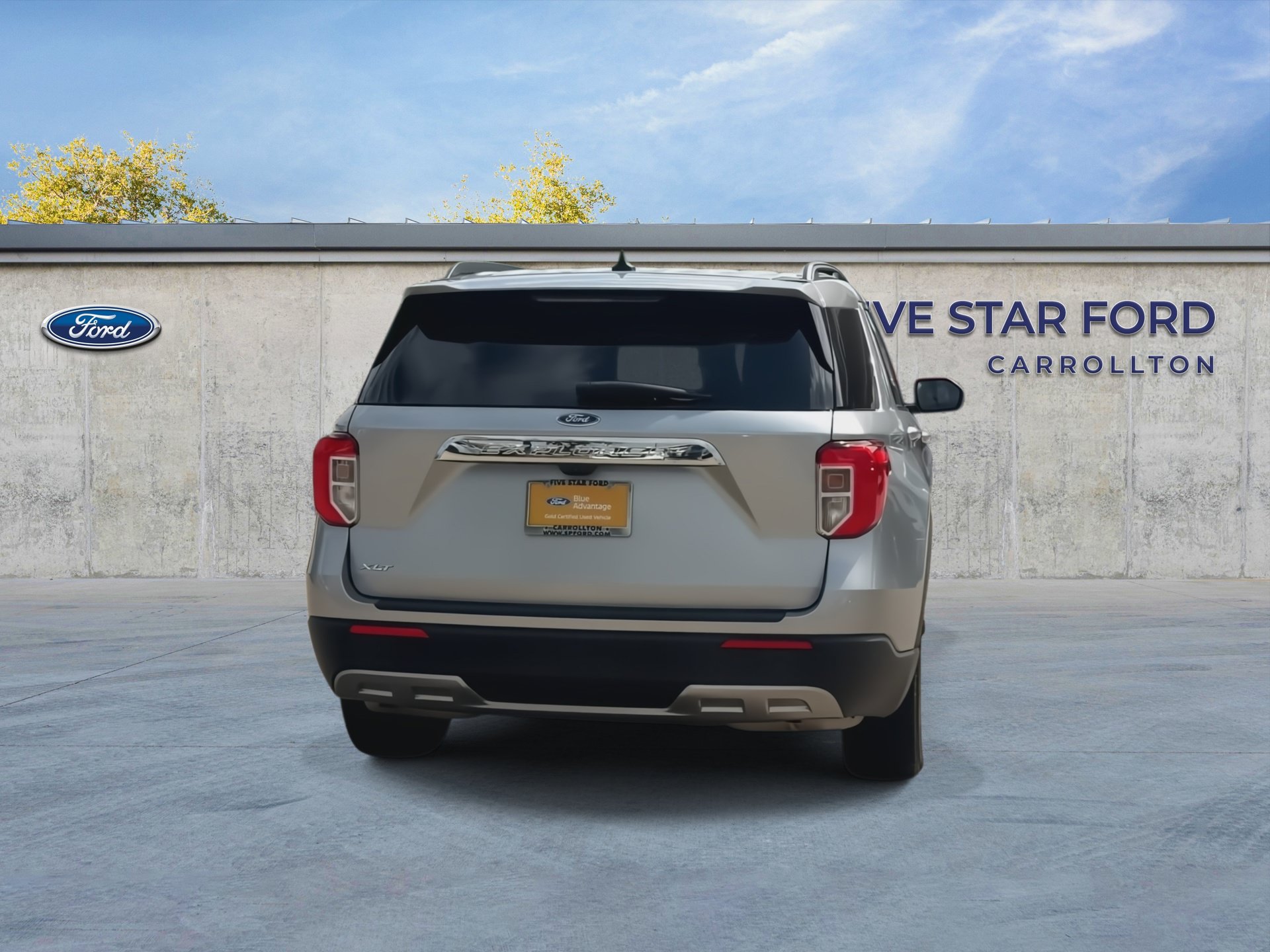 Certified 2023 Ford Explorer XLT w/ Equipment Group 202A RWD image 7