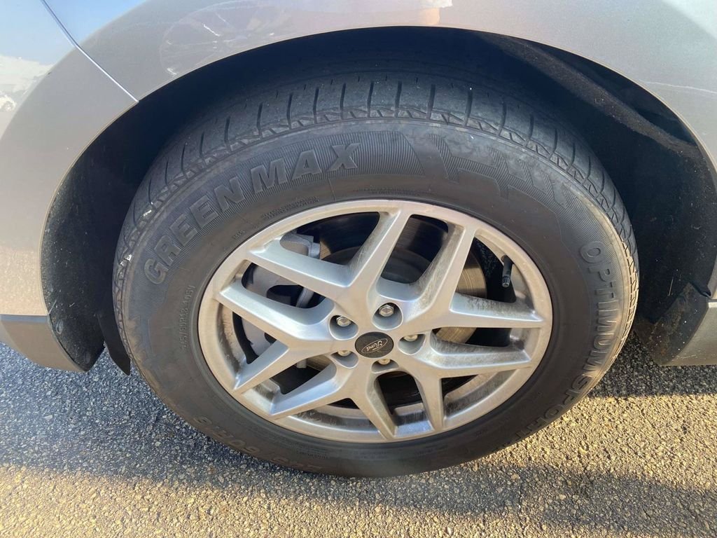 Certified 2024 Ford Edge SEL AWD/4WD image 4