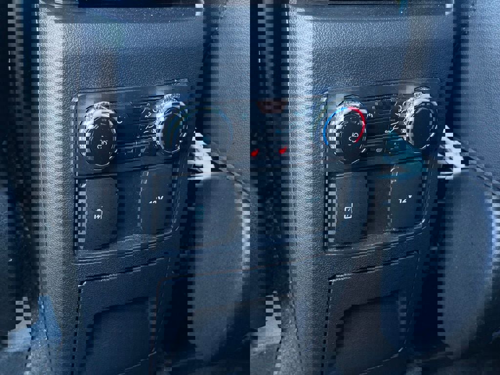 Certified 2023 Ford Explorer Limited image 31