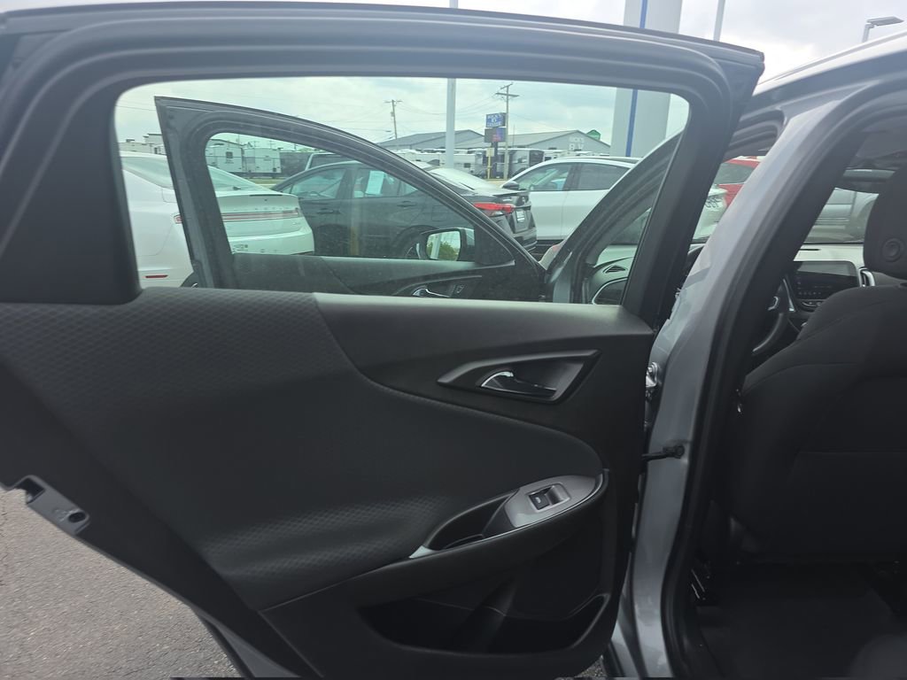 Used 2023 Chevrolet Malibu LT FWD image 36