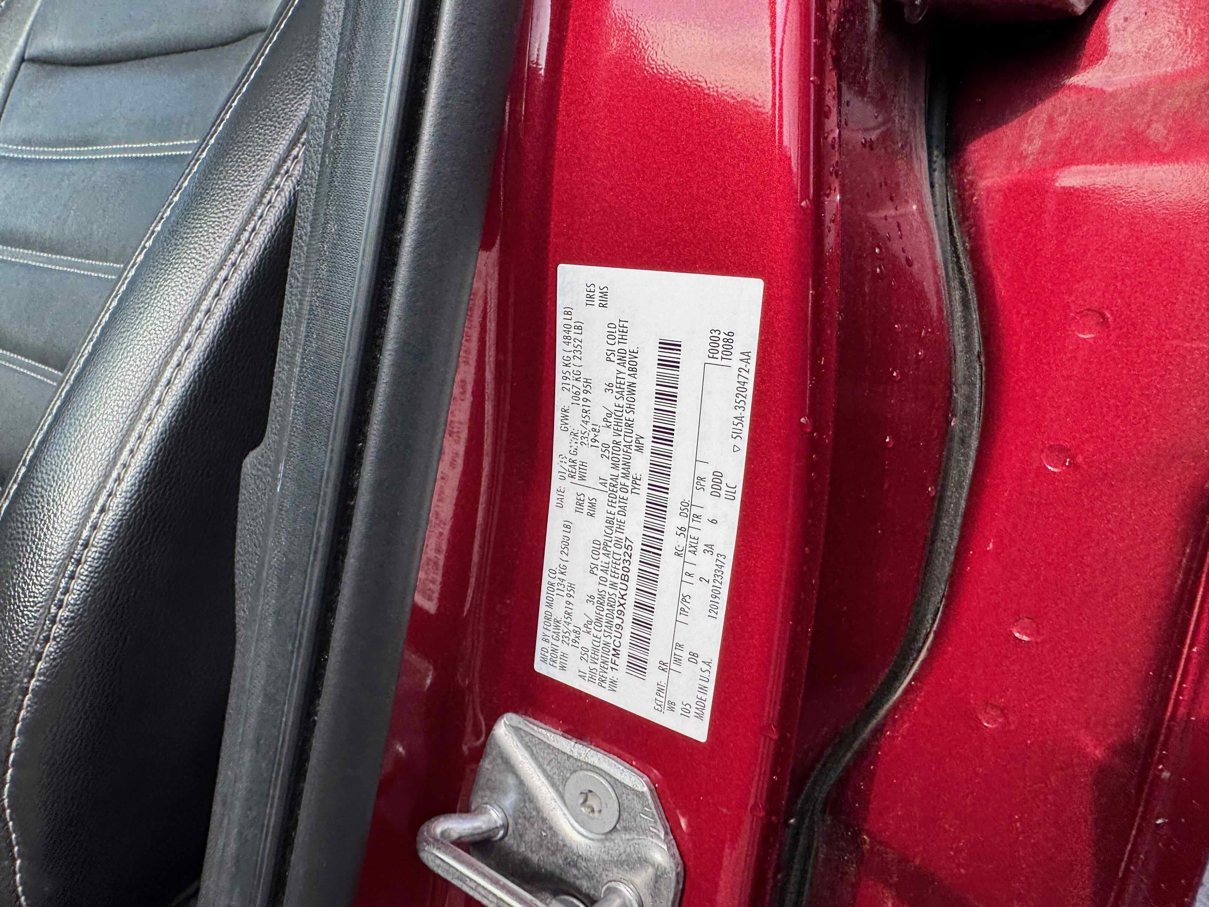 Certified 2019 Ford Escape Titanium image 32