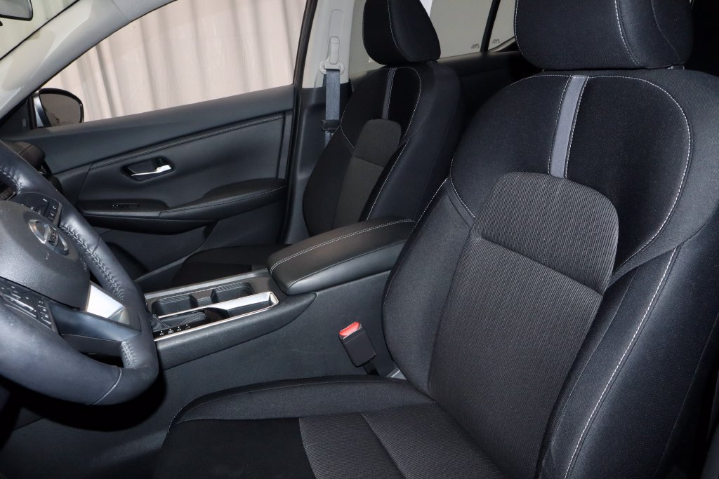Used 2021 Nissan Sentra SV FWD image 24