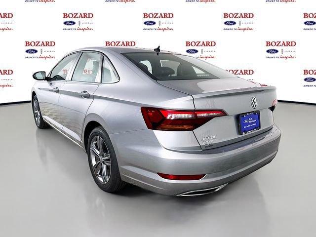 Used 2019 Volkswagen Jetta R-Line w/ R-Line Cold Weather Package image 3