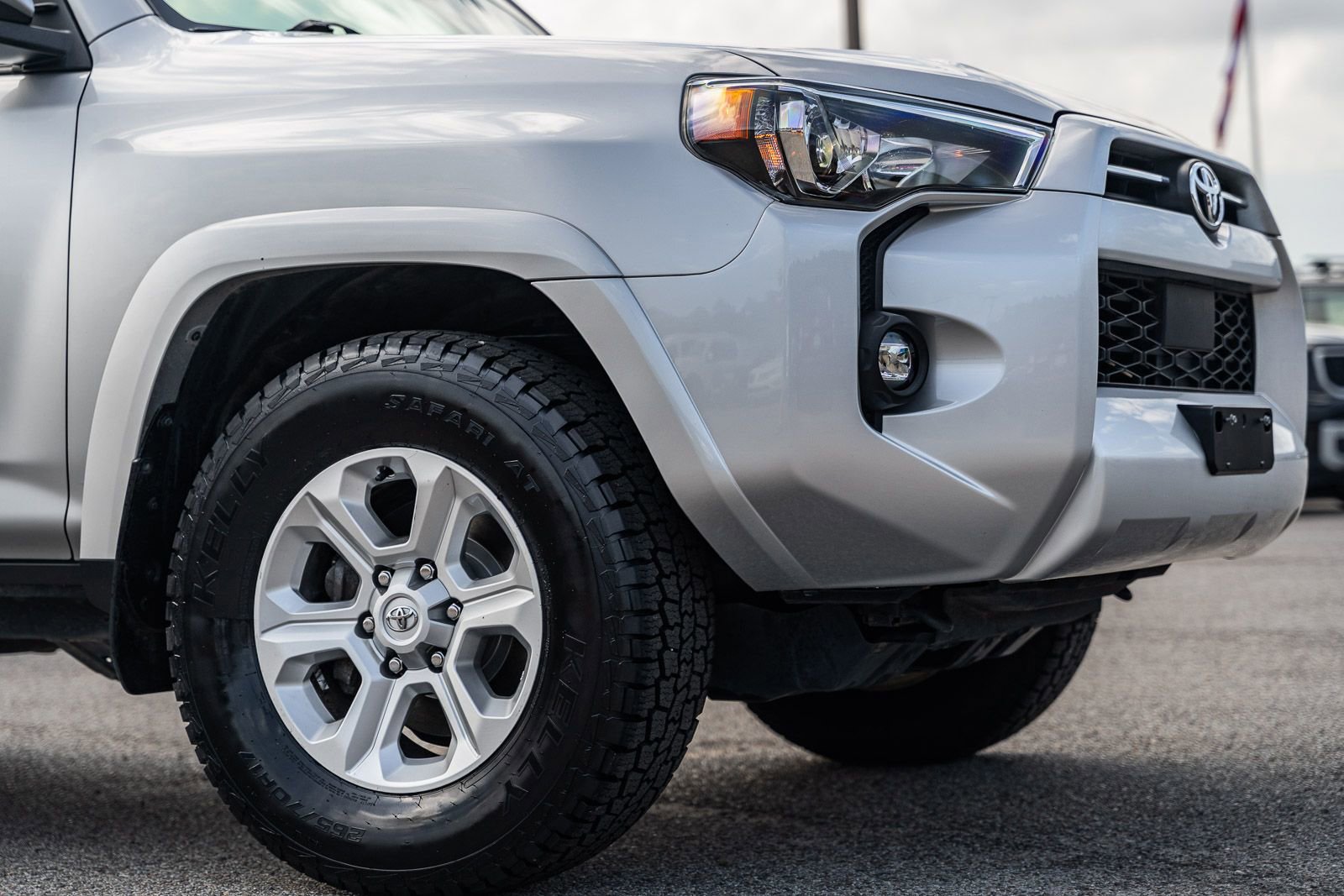 Used 2023 Toyota 4Runner SR5 image 9