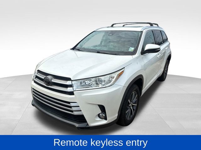Used 2018 Toyota Highlander XLE FWD image 4