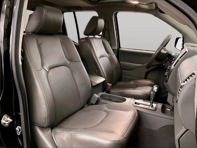 Used 2019 Nissan Frontier SL AWD/4WD image 7