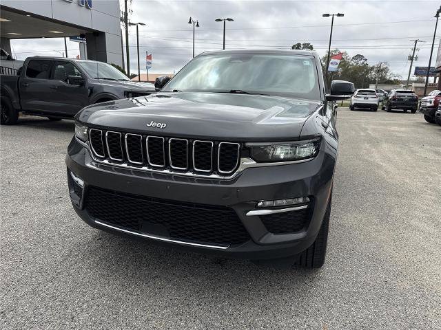 Used 2022 Jeep Grand Cherokee Limited w/ MOPAR Finishing Package image 2