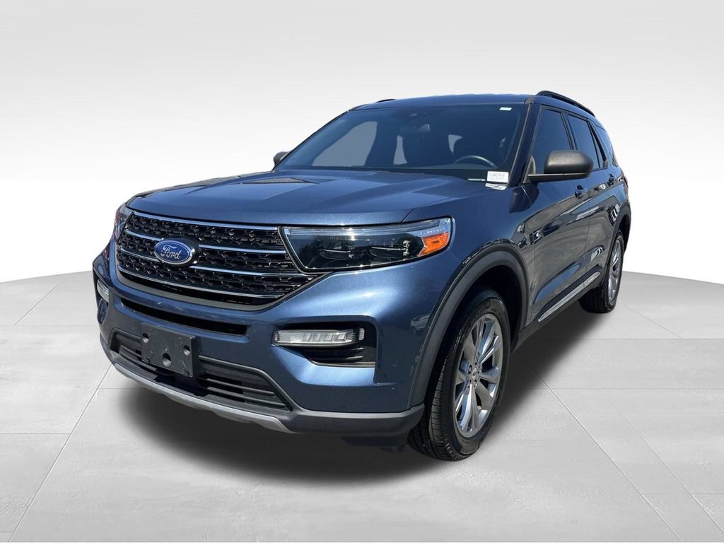 Certified 2020 Ford Explorer XLT w/ Equipment Group 202A AWD/4WD image 9