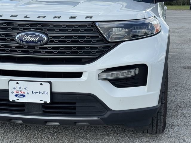 Certified 2022 Ford Explorer XLT w/ Equipment Group 202A image 8