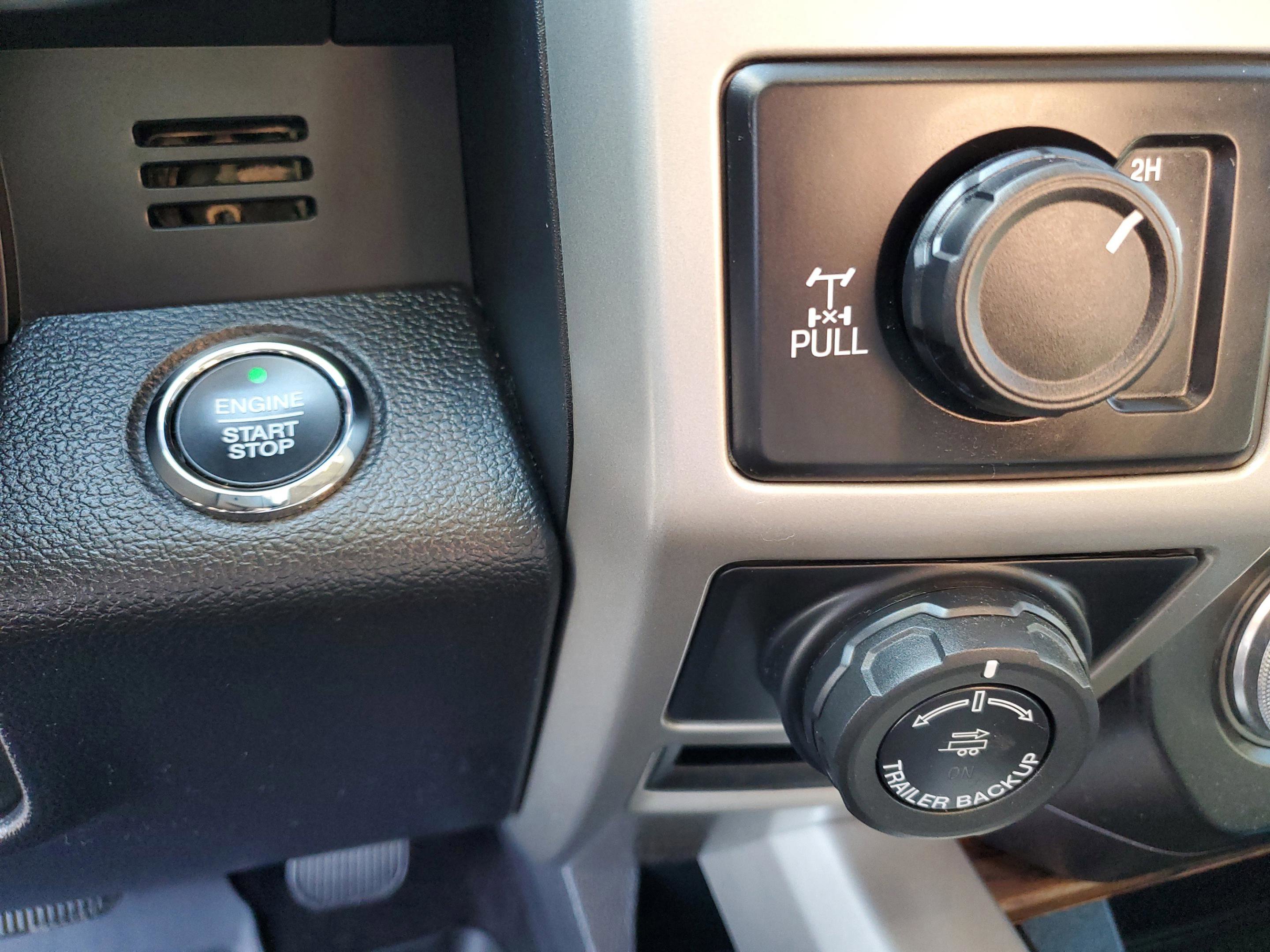 Certified 2019 Ford F150 Lariat w/ Equipment Group 502A Luxury image 33