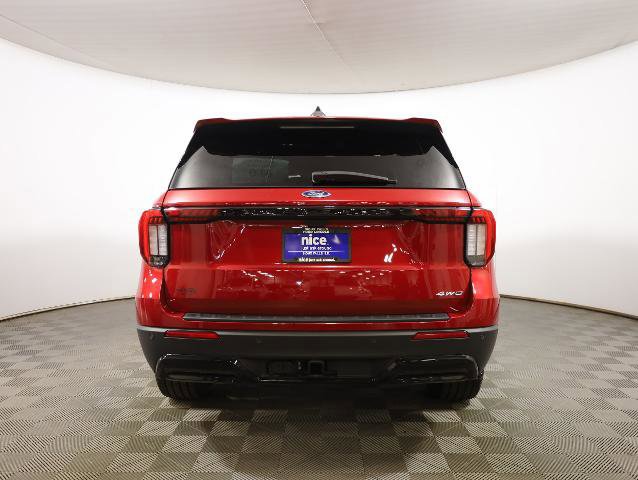 Certified 2025 Ford Explorer ST-Line w/ Premium Package image 3