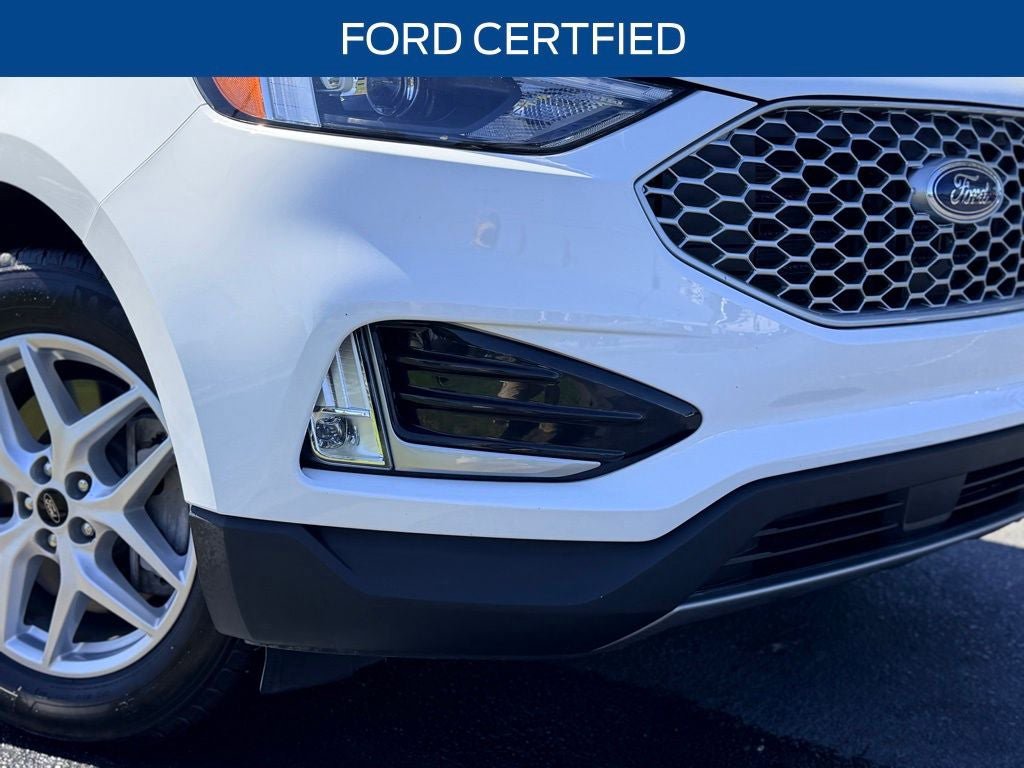 Certified 2023 Ford Edge SEL w/ Convenience Package AWD/4WD image 3
