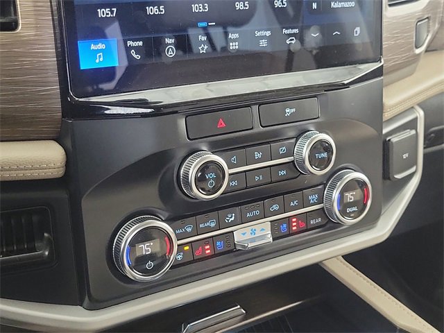 Certified 2022 Ford Expedition Limited image 17