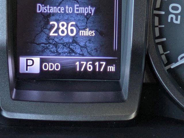 Used 2022 Toyota Tacoma TRD Sport image 26