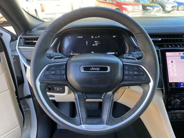 Used 2023 Jeep Grand Cherokee Limited image 25