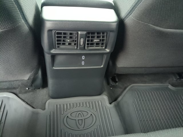 Used 2025 Toyota 4Runner SR5 AWD/4WD image 31