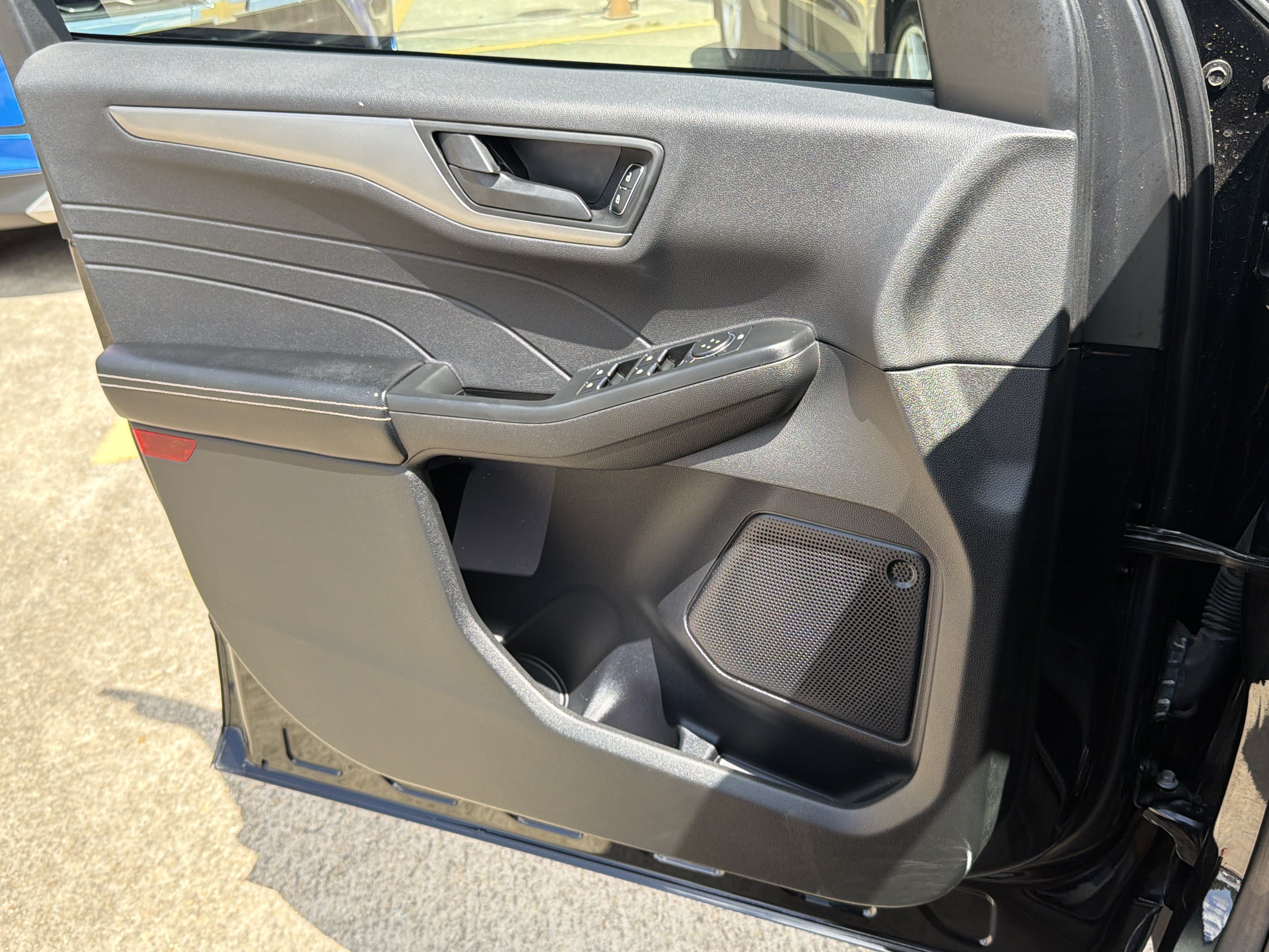 Certified 2024 Ford Escape Active FWD image 22