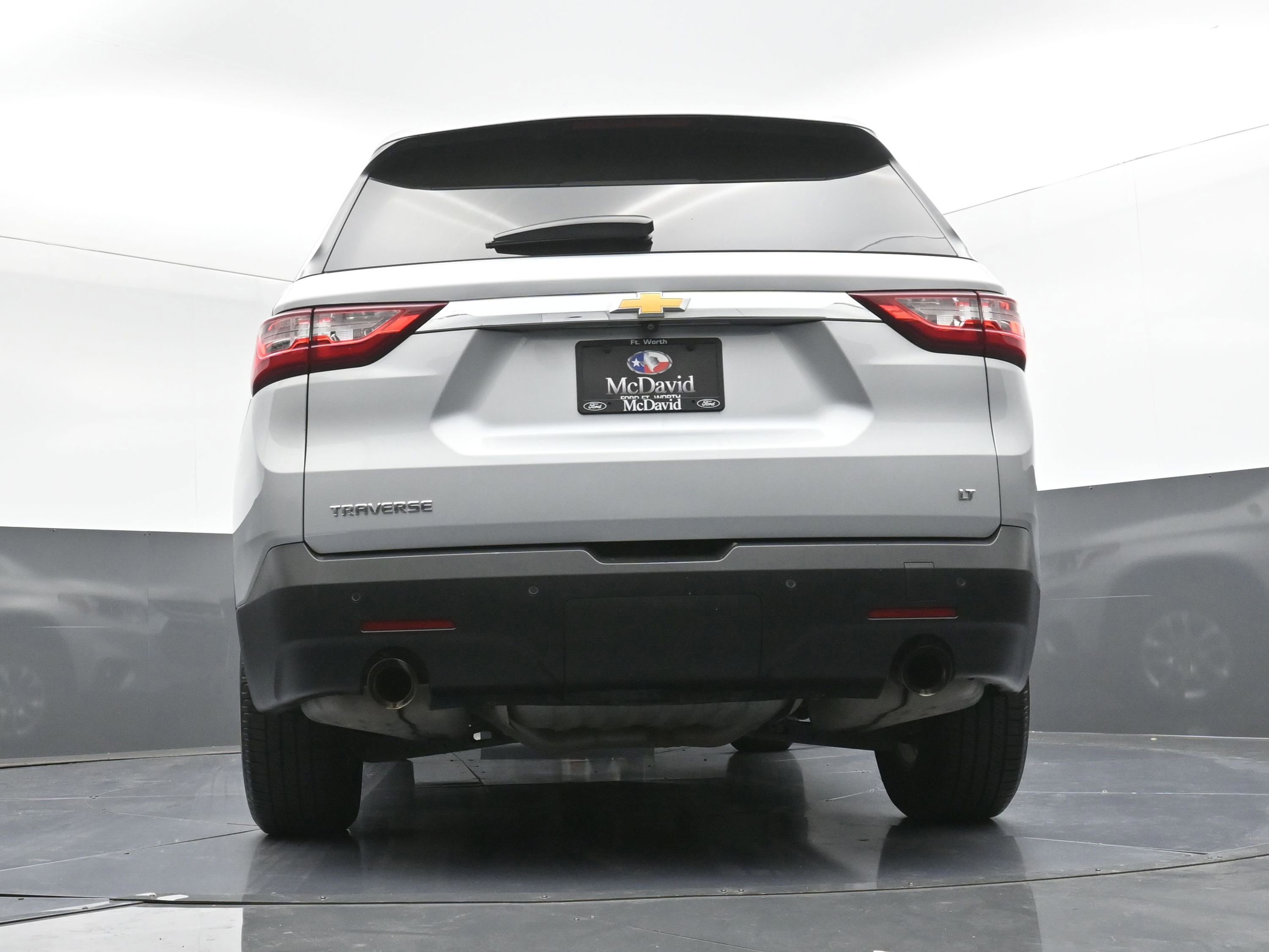 Used 2021 Chevrolet Traverse LT image 12