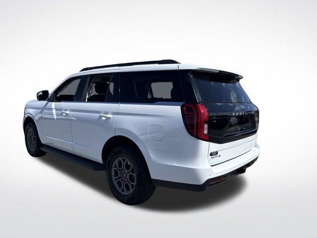 Certified 2025 Ford Expedition Active AWD/4WD image 3