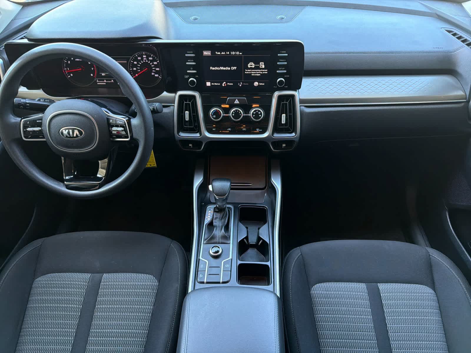 Used 2021 Kia Sorento LX FWD image 3