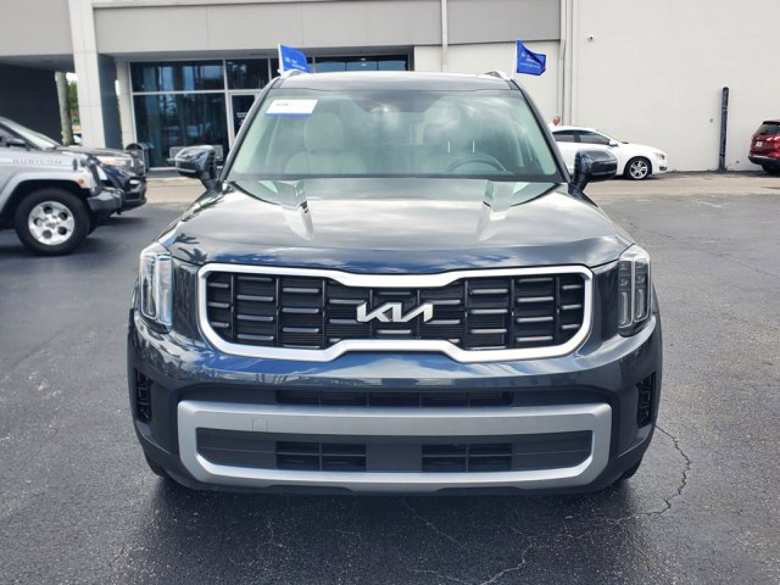 Used 2024 Kia Telluride S w/ S Sunroof Package video 2
