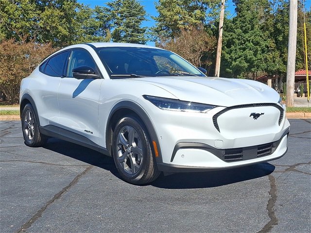 Certified 2023 Ford Mustang Mach-E Select image 11