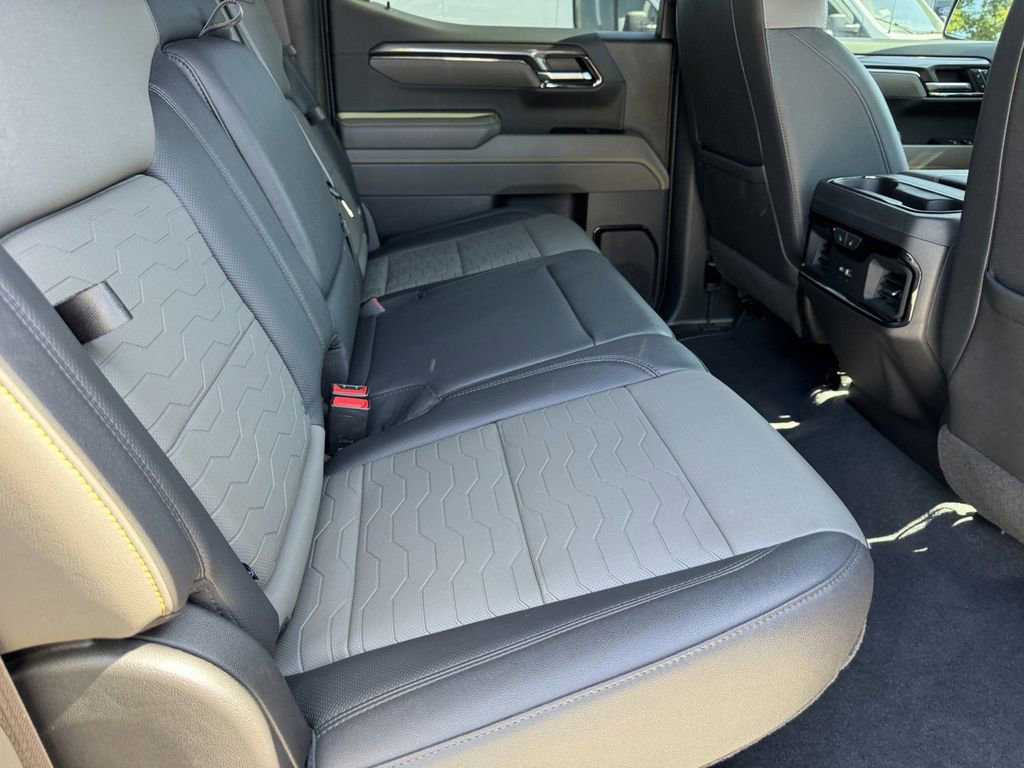 Used 2023 Chevrolet Silverado 1500 ZR2 w/ Technology Package image 10