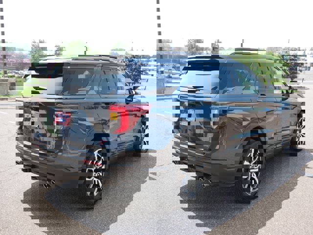 Certified 2023 Ford Explorer ST image 30