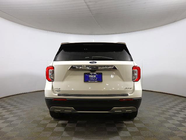 Certified 2023 Ford Explorer XLT w/ Equipment Group 202A image 3
