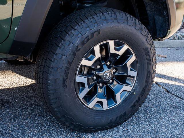 Used 2021 Toyota Tacoma TRD Off-Road image 8