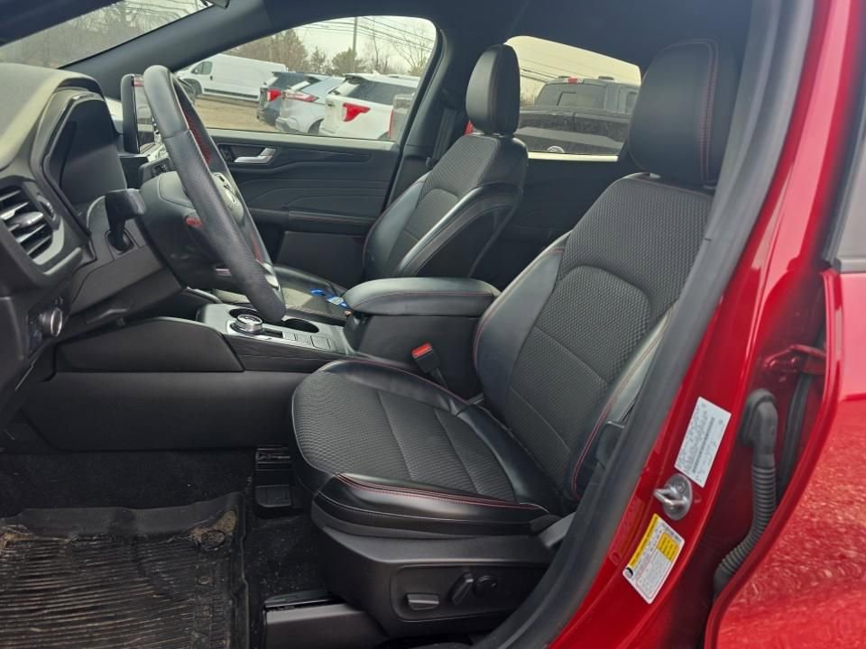 Certified 2023 Ford Escape ST-Line AWD/4WD image 17