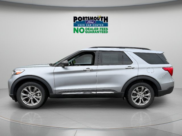 Certified 2022 Ford Explorer XLT w/ Equipment Group 202A AWD/4WD image 2