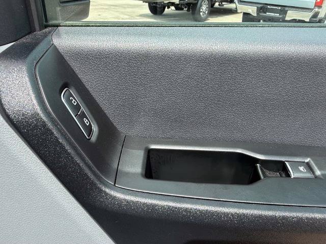 Certified 2024 Ford F550 4x4 Crew Cab Super Duty image 37