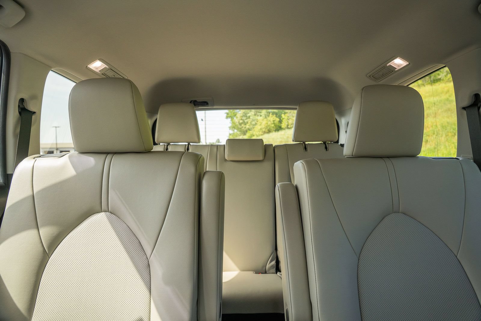 Used 2025 Toyota Grand Highlander FWD image 16