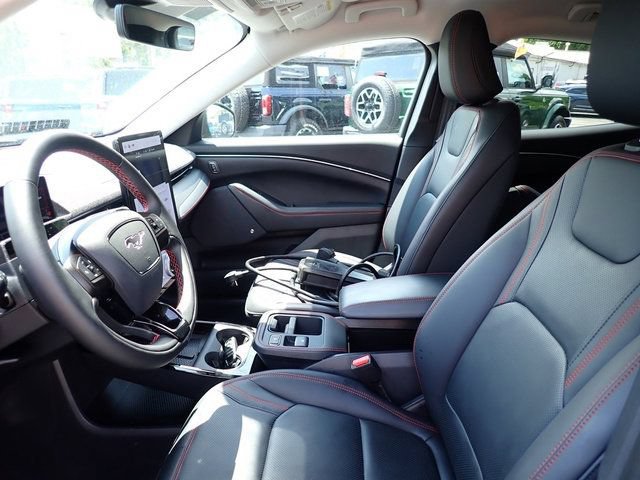 Certified 2025 Ford Mustang Mach-E Premium w/ Sport Appearance Package AWD/4WD image 17