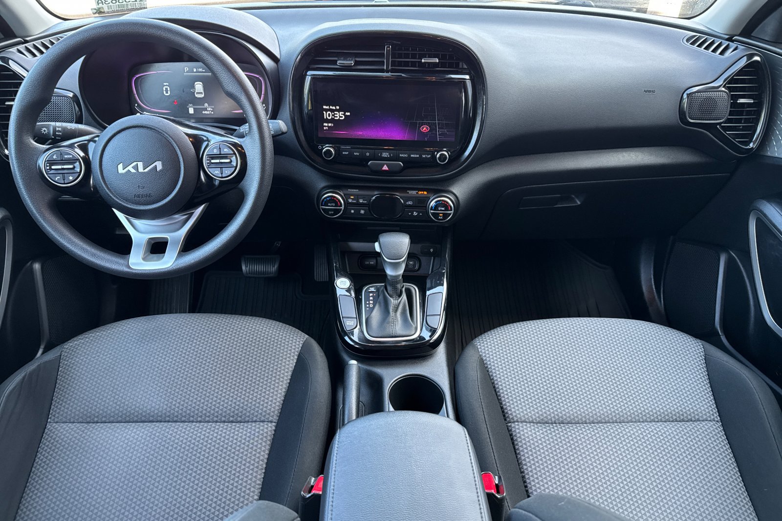 Used 2023 Kia Soul S FWD image 13