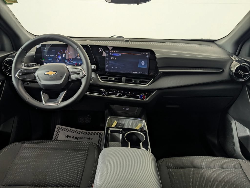 Used 2025 Chevrolet Equinox LT w/ Safety and Technology Package FWD image 14