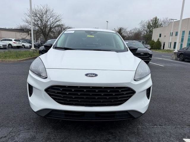 Certified 2022 Ford Escape SE w/ SE Sport Appearance Package image 8