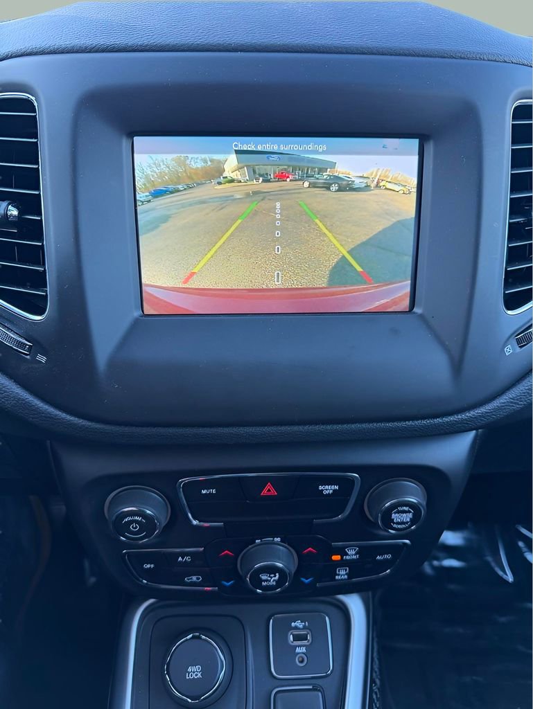 Used 2019 Jeep Compass Latitude w/ Cold Weather Group image 23