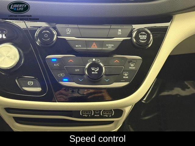 Used 2024 Chrysler Voyager LX FWD image 24