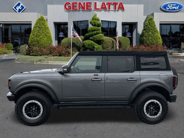 Certified 2021 Ford Bronco Outer Banks w/ Sasquatch Package AWD/4WD image 2