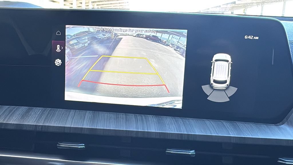 Used 2024 Kia Telluride EX w/ EX Captain's Chair Package AWD/4WD image 16