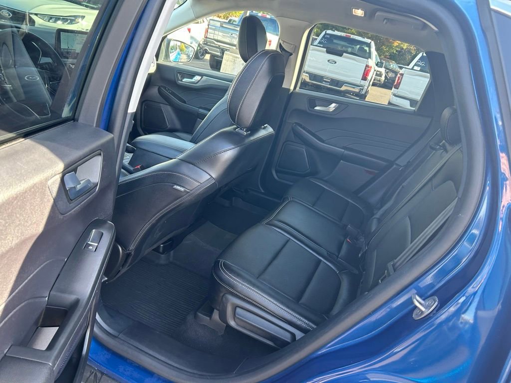 Certified 2022 Ford Escape Titanium w/ Class II Trailer Tow Package image 19