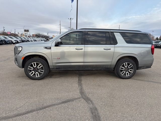 Used 2024 GMC Yukon XL AT4 w/ AT4 Premium Plus Package image 7