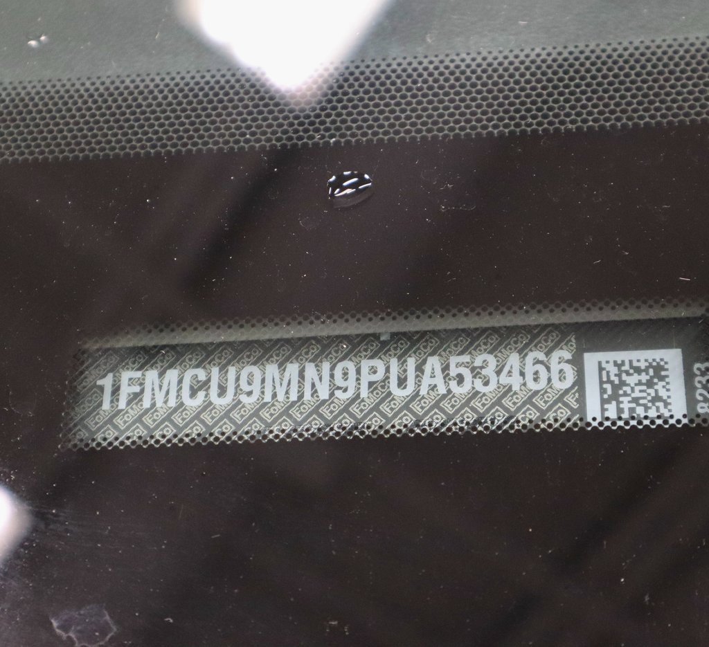 Certified 2023 Ford Escape ST-Line w/ Tech Pack #1 image 34