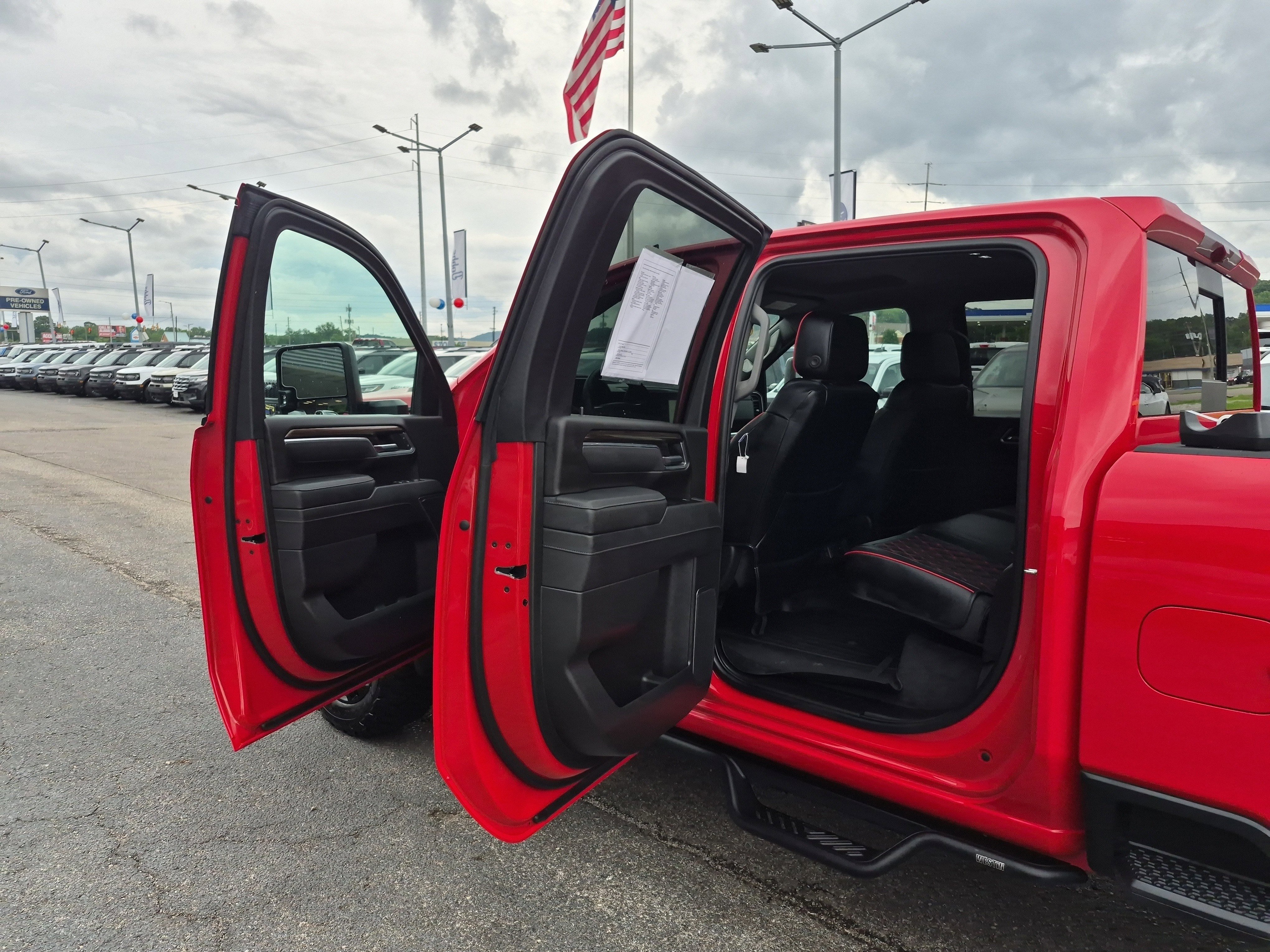 Used 2025 Chevrolet Silverado 2500 LT w/ Trail Boss Package AWD/4WD image 19