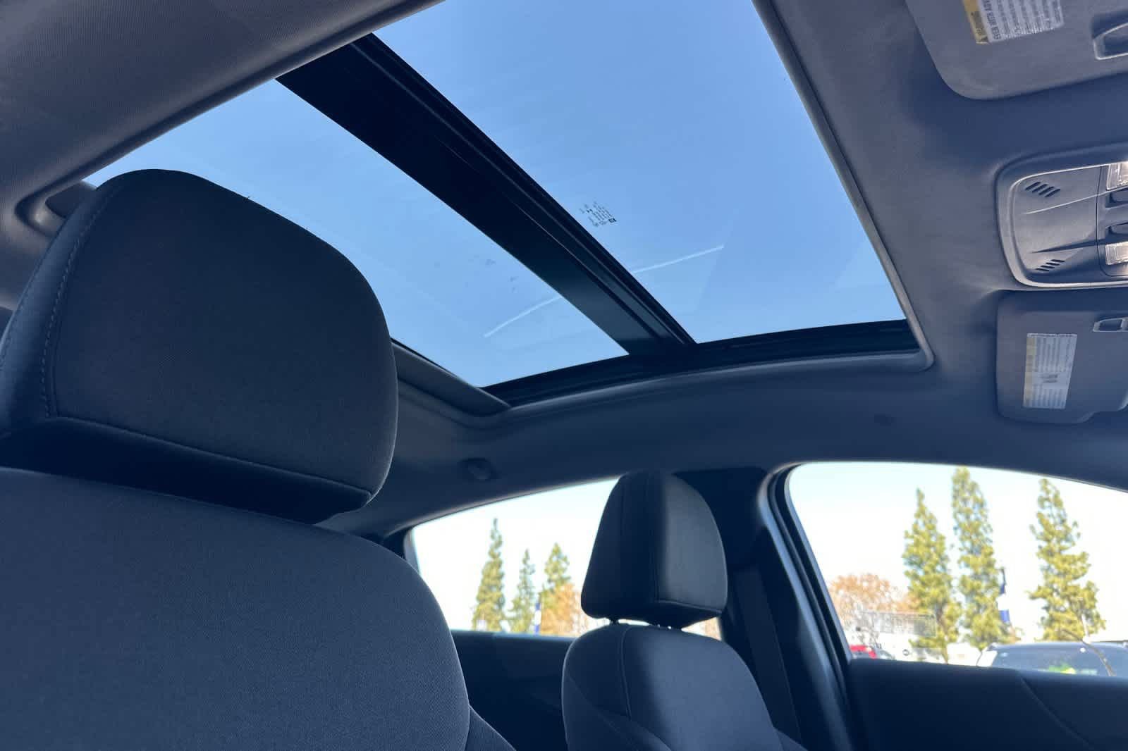 Used 2024 Chevrolet Malibu LT image 17